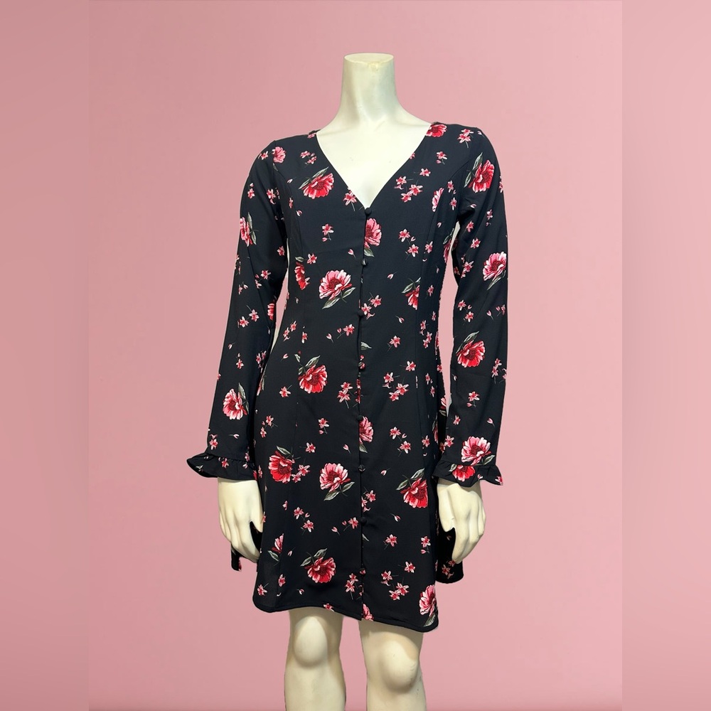 Divided Black Ruffled V-Neck Long Sleeve Dress
